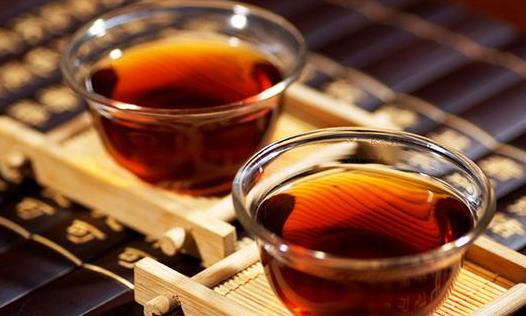 普洱茶的保健功效（纤体减肥、养胃护胃及醒酒作用）