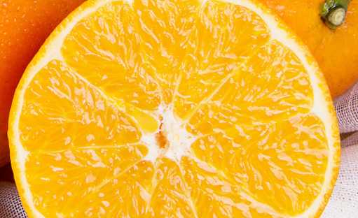 橙子蒸出来太苦了还能吃吗 橙子蒸熟了维生素C还有吗